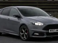 Begagnad Ford Focus ST 2017 Grå Halvkombi