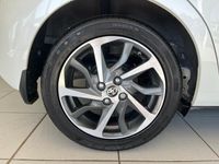 used Toyota Yaris 1.5 VVT-i Y20 5dr [Bi-tone]