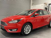 Begagnad Ford Focus Titanium 120 HK (88 kW) 2016 Blå Halvkombi