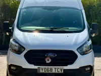 Used Ford Transit Custom 105 HP (77 kW) 2019 White Van