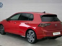 Ny VW Golf VIII Black Edition 150 HK (110 kW) 2025 Röd Halvkombi