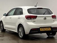 Used Kia Rio 99 HP (72 kW) 2017 White Hatchback