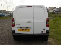 Usado Citroën Berlingo 100 HP (73 kW) 2017 Branco Monovolume
