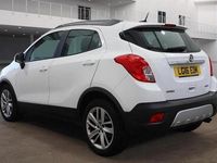 Used Vauxhall Mokka 140 HP (102 kW) 2016 White SUV