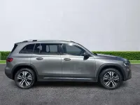 Begagnad Mercedes GLB200 Executive 163 HK (119 kW) 2025 Grå SUV