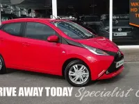 Used Toyota Aygo x-press 68 HP (50 kW) 2015 Red Hatchback