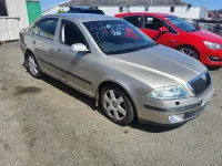 Używany Skoda Octavia Elegance 105 KM (77 kW) 2004 Beżowy Hatchback