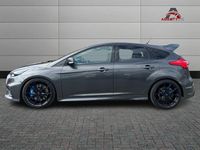Usado Ford Focus RS 350 HP (257 kW) 2017 Cinzento Citadino