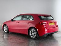 Używany Mercedes A180 Executive 136 KM (100 kW) 2019 Czerwony Hatchback