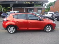 Used Renault Mégane III LIMITED 110 HP (80 kW) 2016 Red Hatchback