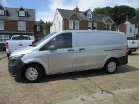 Begagnad Mercedes Vito 2017 Silver Van