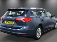 Usado Ford Focus Titanium 125 CV (91 kW) 2019 Azul Familiar