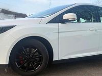 Używany Ford Focus Titanium 125 KM (91 kW) 2015 Biały Hatchback