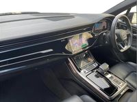 Begagnad Audi Q7 Black Edition 281 HK (206 kW) 2022 Blå SUV