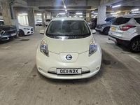 Used Nissan Leaf 80 kW (109 HP) 2011 White Hatchback