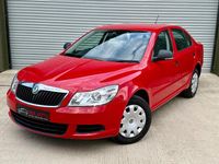 Używany Skoda Octavia 2012 Czerwony Hatchback