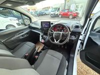 Second-hand Vauxhall Combo Sportive 2020 Alb Van