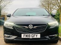 Second-hand Vauxhall Insignia SRi 165 CP (121 kW) 2018 Negru Hatchback