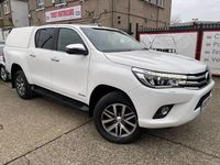 Used Toyota HiLux 150 HP (110 kW) 2018 White Pickup