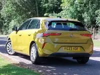 Used Vauxhall Astra Design Edition 130 HP (95 kW) 2023 Yellow Hatchback