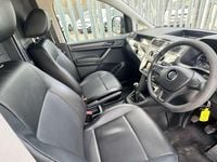 Used VW Caddy Maxi Startline 102 HP (75 kW) 2016 Black MPV