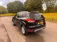 Usado Ford Kuga Titanium 180 CV (132 kW) 2016 Negro SUV