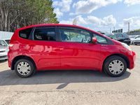Begagnad Honda Jazz Hybrid 2011 Röd Halvkombi