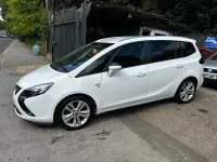 Used Vauxhall Zafira SRi 170 HP (125 kW) 2014 White MPV