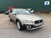 Used Volvo XC70 SE Lux 220 HP (161 kW) 2016 Gold Estate