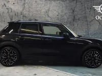 Used Mini Cooper Hatch 113 kW (154 HP) 2026 Black Hatchback