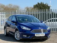 Usado Ford Focus Titanium 115 HP (84 kW) 2015 Azul Citadino