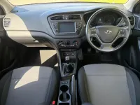 Used Hyundai i20 SE 84 HP (61 kW) 2019 Red Hatchback