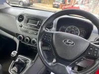 Used Hyundai i10 SE 100 HP (73 kW) 2019 Red Hatchback