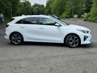 Used Kia Ceed 114 HP (83 kW) 2019 White Hatchback