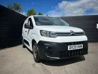 Second-hand Citroën Berlingo 100 CP (73 kW) 2020 Alb Monovolum