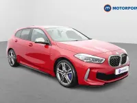Begagnad BMW M135 2022 Röd Halvkombi
