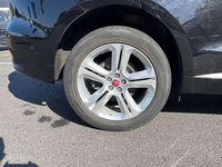 Second-hand Jaguar F-Pace R-Dynamic 250 CP (183 kW) 2021 Negru SUV