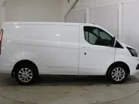 Used Ford Transit Custom Limited 130 HP (95 kW) 2022 White Van