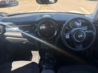 Usado Mini Cooper Classic 134 CV (98 kW) 2022 Blanco Utilitario