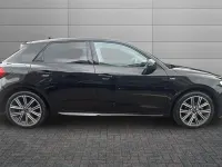 Usado Audi A1 S-Line 95 HP (69 kW) 2025 Preto SUV