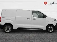 Used Vauxhall Vivaro S 100 HP (73 kW) 2023 White MPV