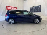 Used VW Touran SEL 150 HP (110 kW) 2016 Blue MPV