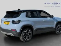 Used Jeep Avenger Summit 100 HP (73 kW) 2025 SUV