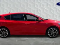 Used Ford Focus ST-Line X 125 HP (91 kW) 2024 Red Hatchback
