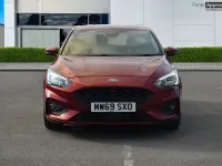 Used Ford Focus ST-Line X 2019 Ruby red Hatchback
