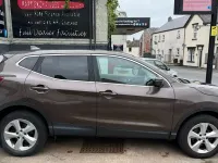 Used Nissan Qashqai Acenta Premium 115 HP (84 kW) 2018 Bronze SUV