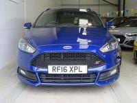Used Ford Focus ST 185 HP (136 kW) 2016 Blue Estate