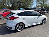 Usado Ford Focus ST 250 HP (183 kW) 2018 Branco Citadino
