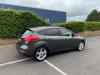 Używany Ford Focus Titanium 120 KM (88 kW) 2016 Szary Hatchback
