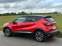 Used Renault Captur Iconic 90 HP (66 kW) 2018 Red/black SUV